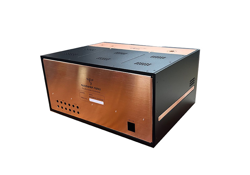 鈑金機(jī)箱加工過(guò)程中，如何避免設(shè)計(jì)誤差?